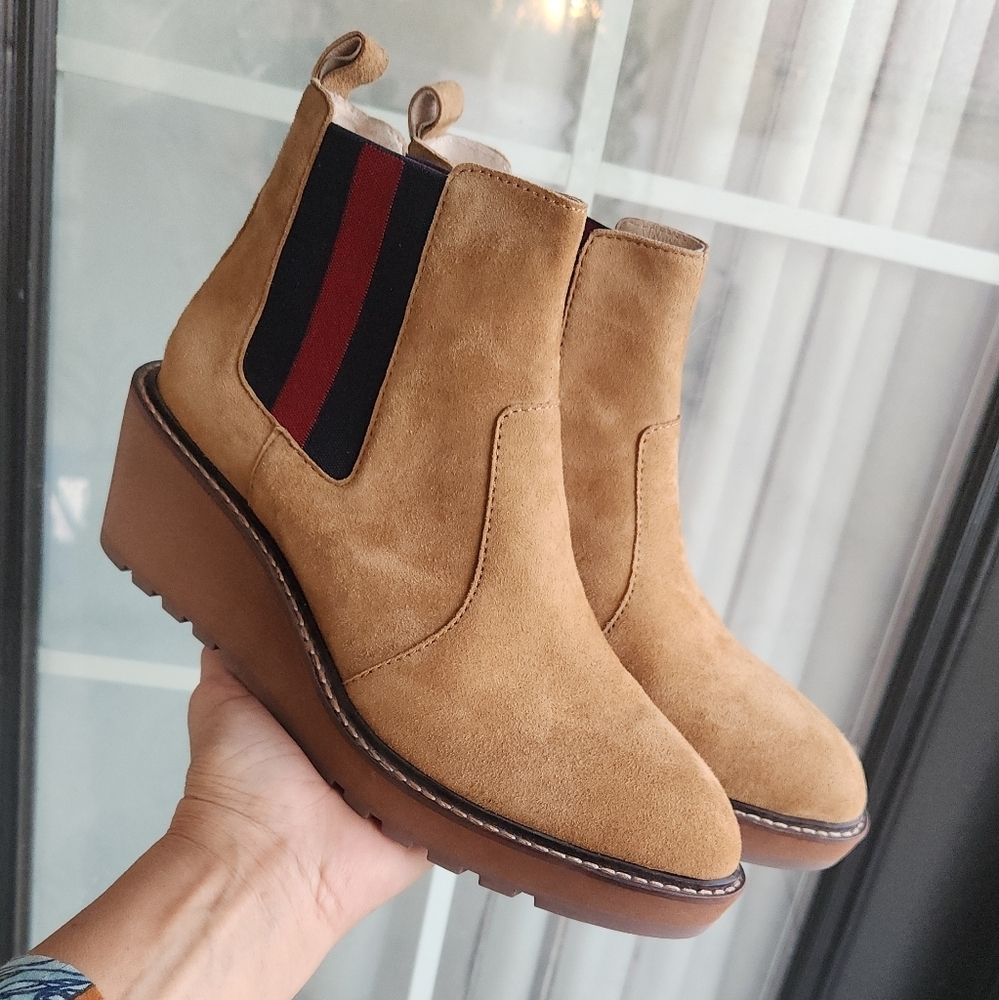 CECELIA NEW YORK Tan Ankle Boots with Black and Red Stripes - Picture 6 of 10